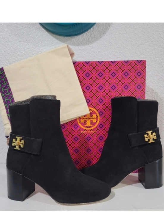 Tory Burch Shoes - TORY BURCH Womens Black Logo Kira Round Toe Block Heel Leather Booties 5 NWT